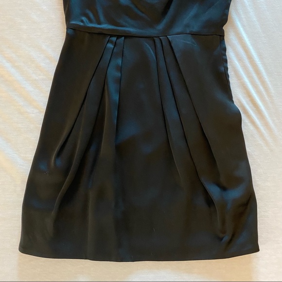 BCBGMaxAzria | Zippered One Shoulder Mini Dress - Black | Size 2 - Picture 4 of 15
